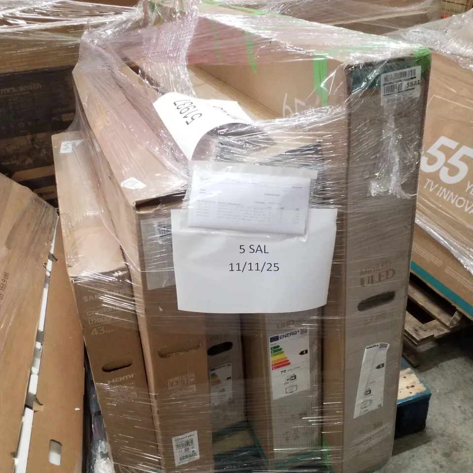 PALLET CONTAINING 5 ASSORTED DAMAGED TVS