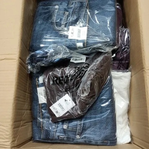 BOX OF APPROXIMATELY 20 ASSORTED CLOTHING ITEMS IN VARIOUS STYLES , COLOURS AND SIZES 