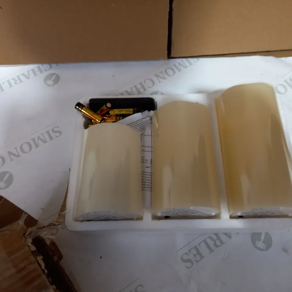 LUXFORM SET OF 3 COLOUR CHANGE FLAMELESS CANDLES
