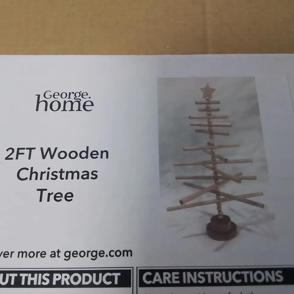 BOXED GEORGE 2FT WOODEN CHRISTMAS TREE