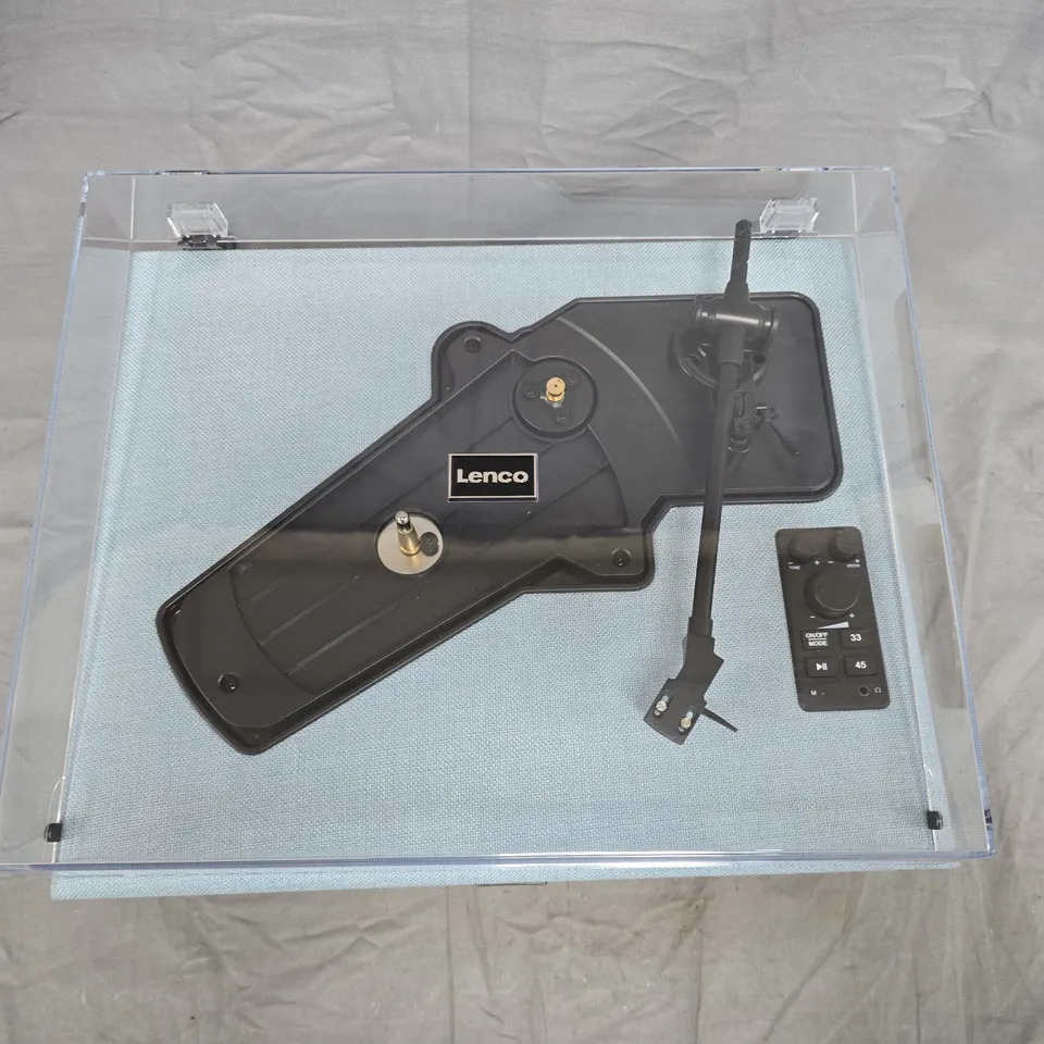 LENCO LS-440 TURNTABLE WITH BUILT-IN SPEAKERS & BLUETOOTH – BOXED