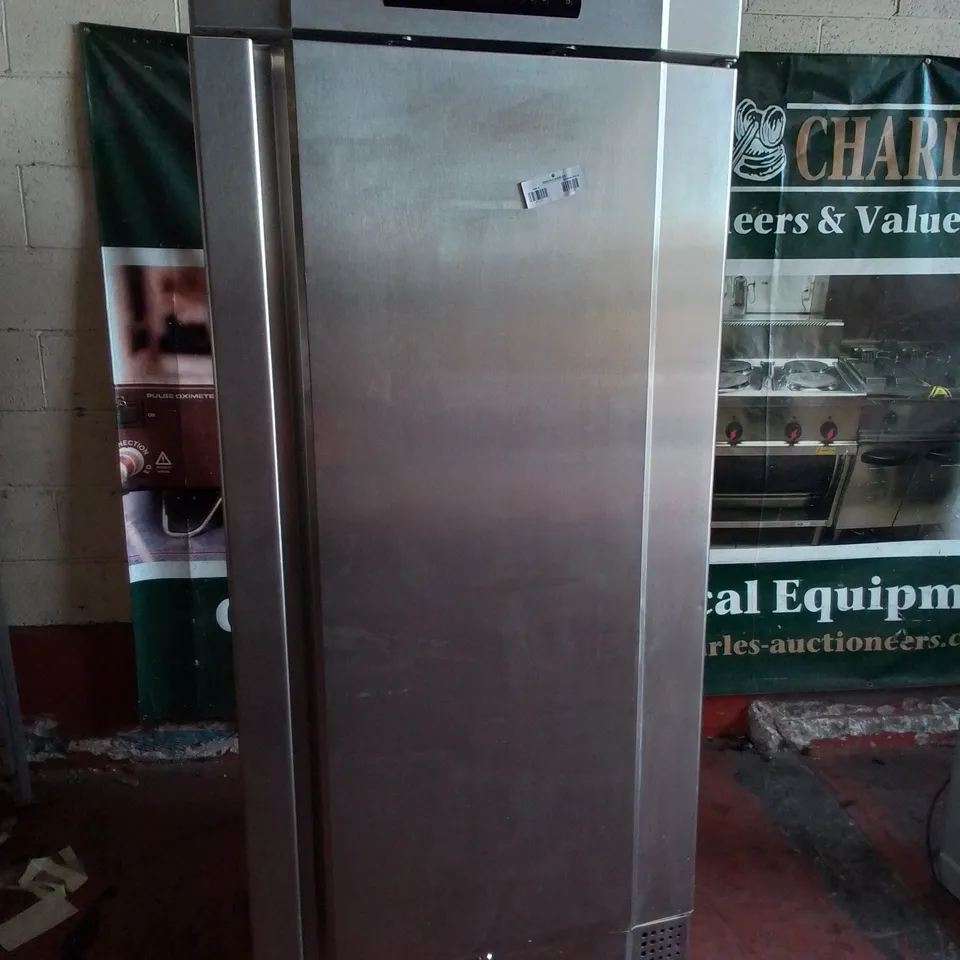  GRAM UPRIGHT FRIDGE