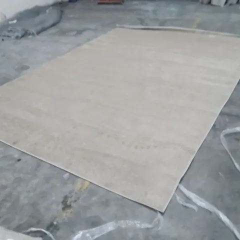 QUALITY DESIGNER AREA RUG - APPROXIMATELY 340X230CM