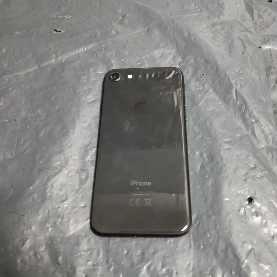 APPLE IPHONE 8 SMARTPHONE – BLACK, BOXED WITH LIGHTNING TO USB-A CABLE 