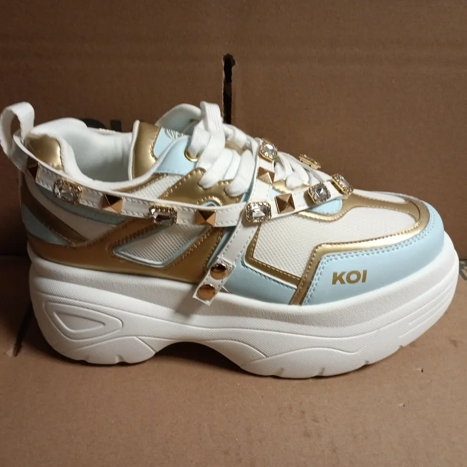 BOXED KOI MONSTER HIGH OH MY RA BEJEWELLED CHUNKY TRAINERS - UK 6