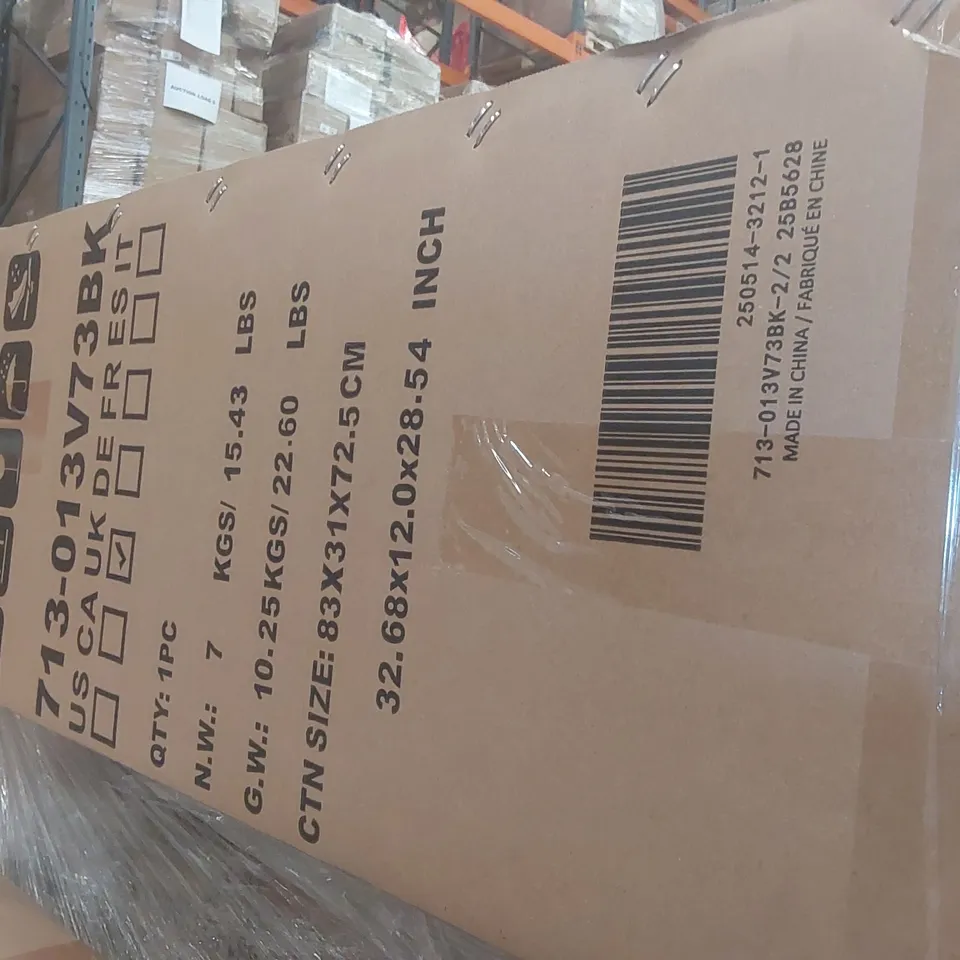 PALLET CONTAINING A VERY LARGE QUANTITY OF ASSORTED DESIGNER FURNITURE PARTS INCLUDING: GARDEN FURNITURE PARTS, RECLINER CHAIR PARTS ECT
