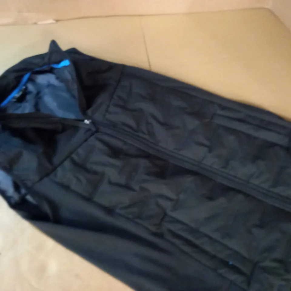 ISLAND GREEN BLACK GILET - M