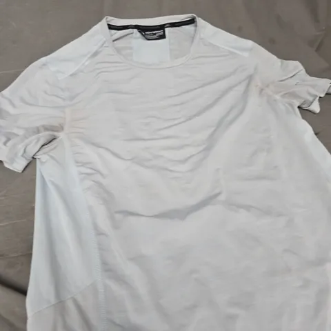 MONTERRAIN TECH TEE - SIZE M