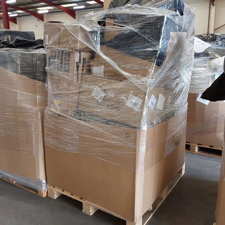 PALLET OF ASSORTED FURNITURE ITEMS