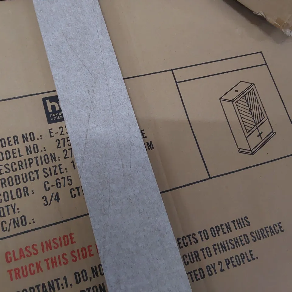 BOXED DESIGNER PIPPY VITRINE CABINET