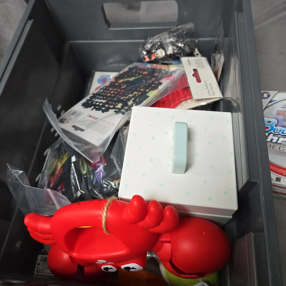 BOX OF ASSORTED TOYS INCLUDING BOWMAN CHROME MEGA BOX BASEBALL CARDS AND PUMPKIN CARVING KIT