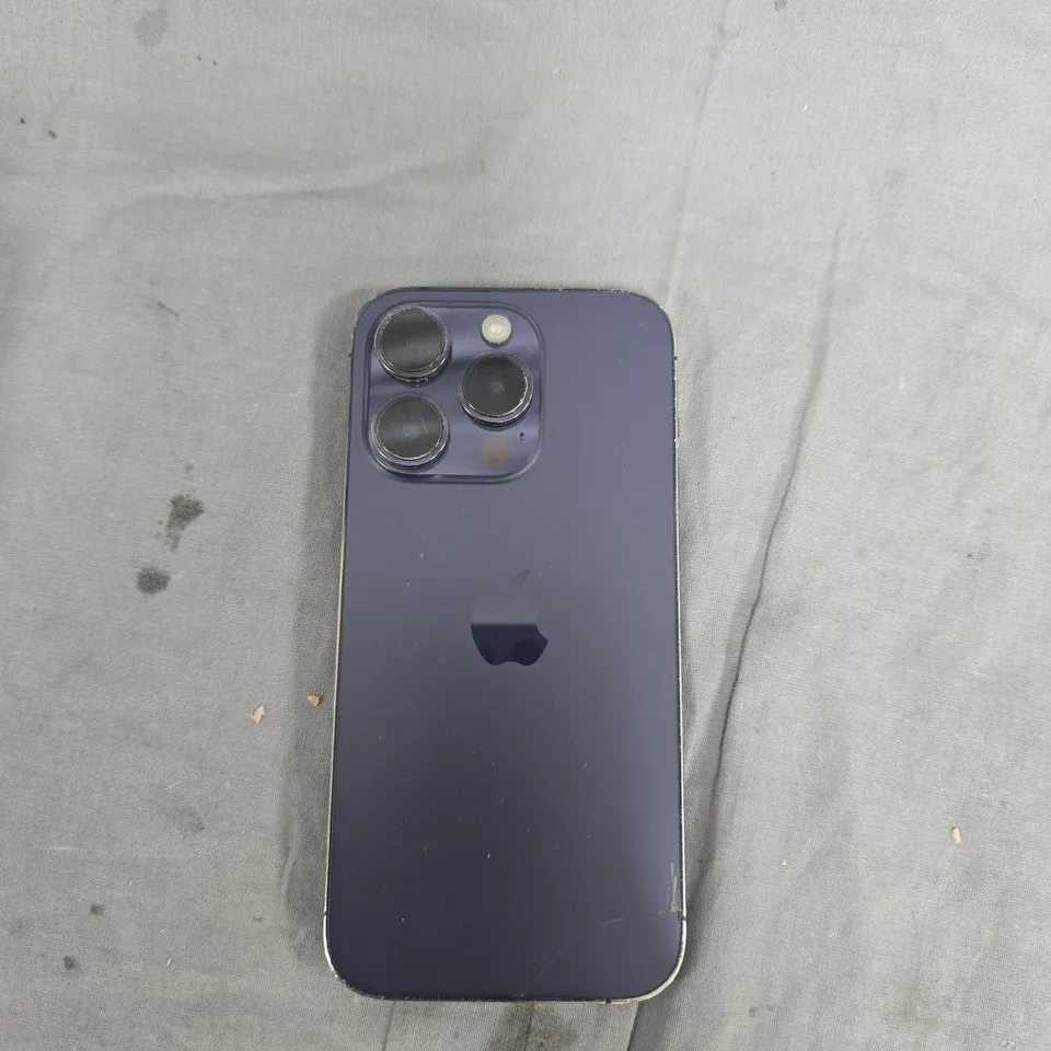 APPLE IPHONE - BOXED