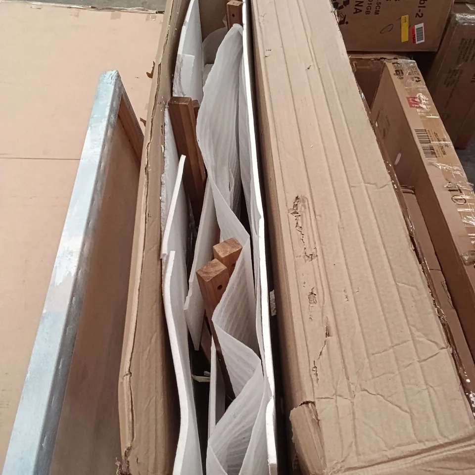BOXED ACACIA BANANA BENCH (1 BOX)