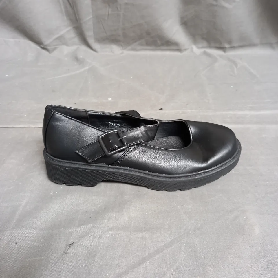 BOX OF 7 PAIRS OF GIRLS SCHOOL SHOES IN BLACK- VARIOUS SIZES