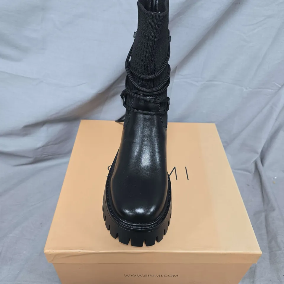 BOXED PAIR OF SLIMMI LONDON BANCE BOOTS IN BLACK - UK 3