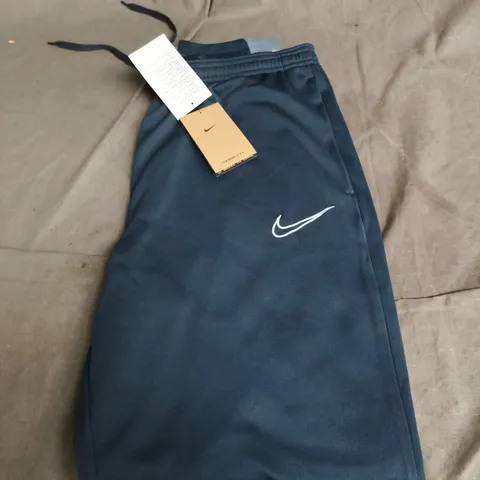 NIKE LOGO TRACKSUIT BOTTOMS - SIZE L