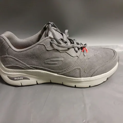SKECHERS ARCHFIT AIR COOLED TRAINERS GREY SIZE 5