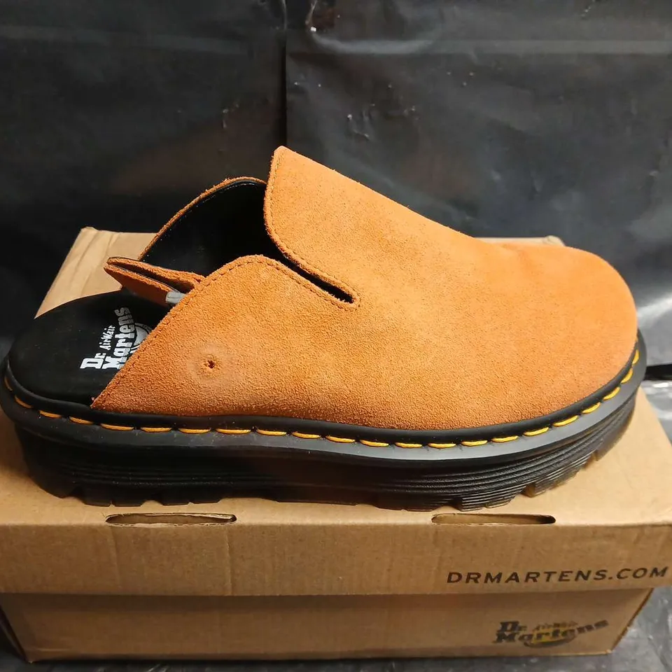 BOXED PAIR OF DR. MARTENS ZEBZAG MULE – ORANGE ZEST SUEDE, UK 6 