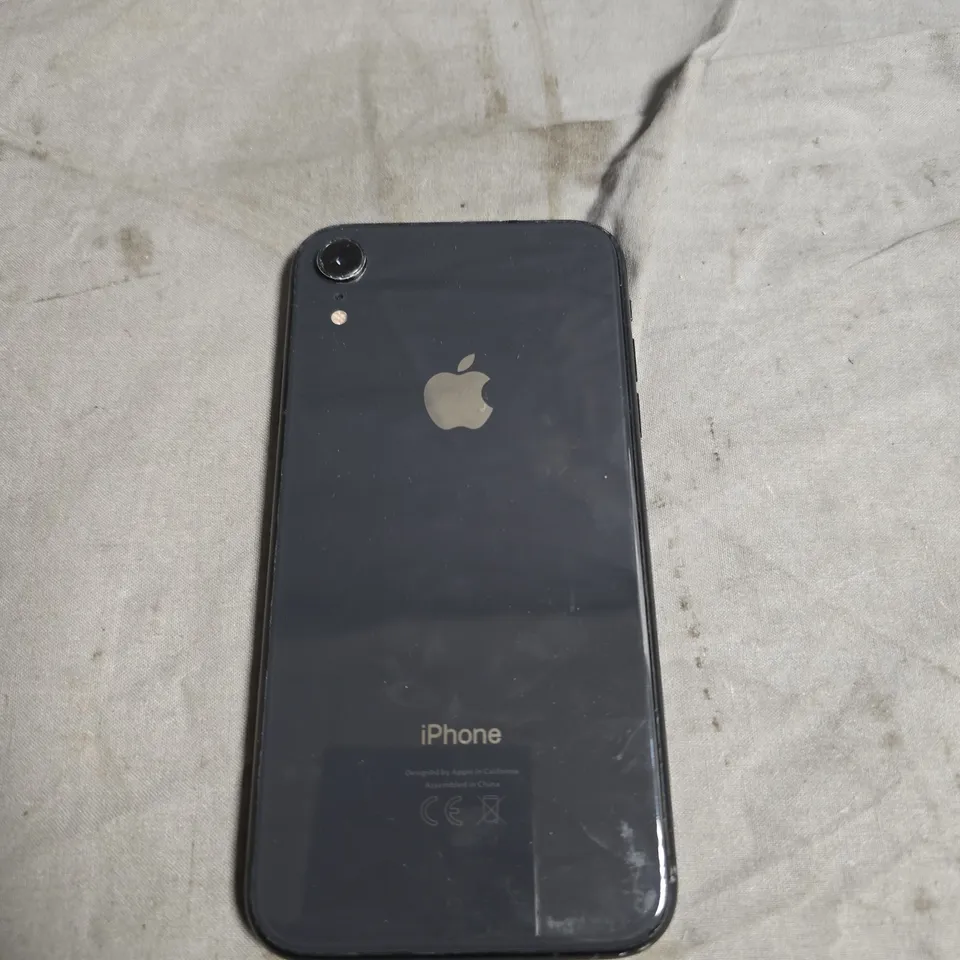 APPLE IPHONE XR SMARTPHONE 