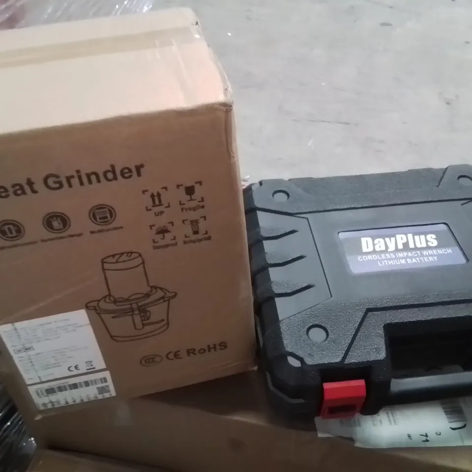 PALLET CONTAINING VARIOUS ASSORTED BOXED ITEMS TO INCLUDE: CORDLESS IMPACT WRENCH, ROUND BENDING MACHINE, MEAT GRINDER AND LOTS MORE UNMARKED BOXED ITEMS 