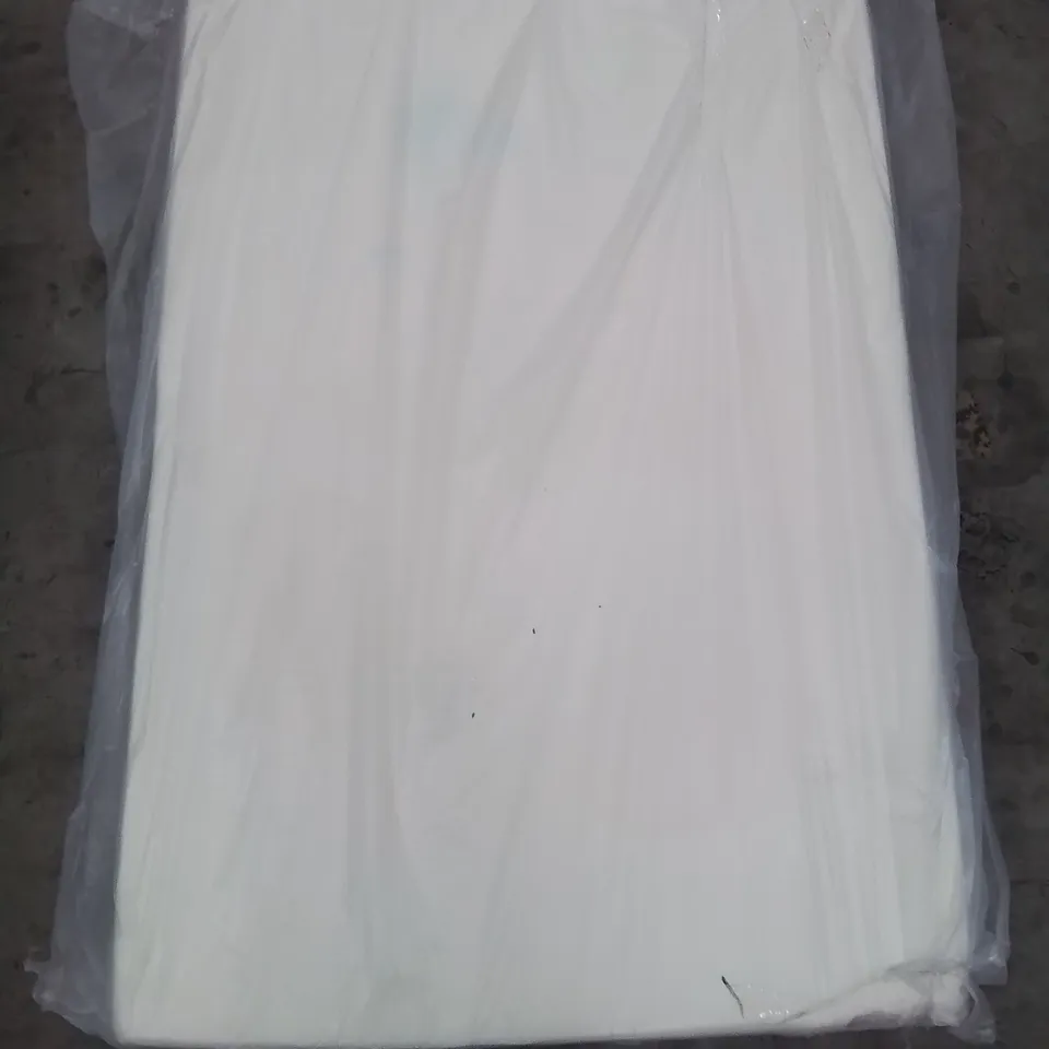QUALITY BAGGED AND ROLLED 20CM LUXURY MEMORY FOAM SMALL DOUBLE MATTRESS 