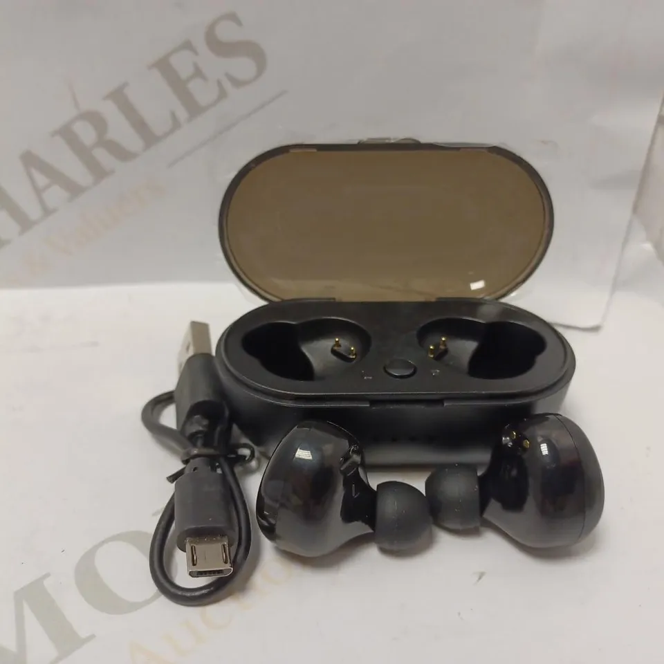 Y50 TRUE WIRELESS EARBUDS WITH CHARGING CASE