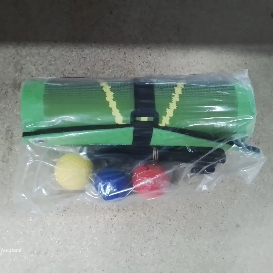 BOXED GOLF TRAINING MAT 