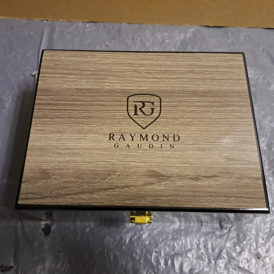 RAYMOND GADUIN 316L STAINLESS STEEL GENTS WATCH WITH BLUE FACE IN WOODEN PRESENTATION BOX