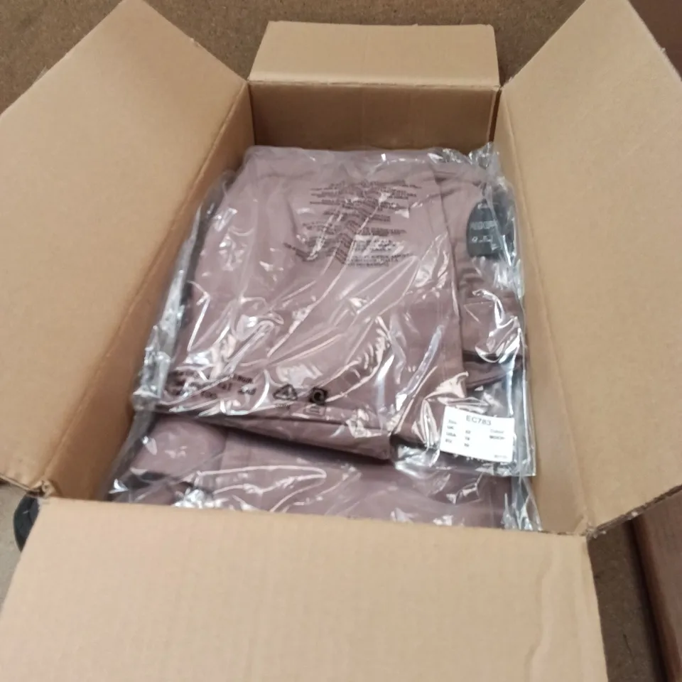 BOXED BRAND NEW APPROXIMATELY 23 SIMPLY BE ACTIVE VESTS, MOCHA, SIZE 22 (1 BOX)