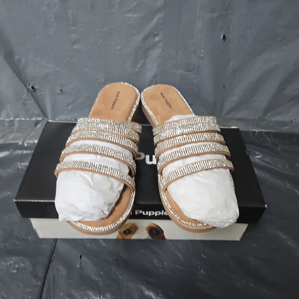 BOXED PAIR OF HUSH PUPPIES PARIS SLIDE IN BROWN - UK 6
