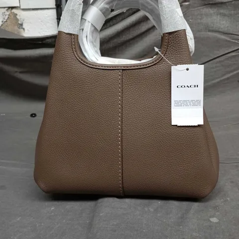 COACH  BROWN PEBBLED LEATHER HANDBAG