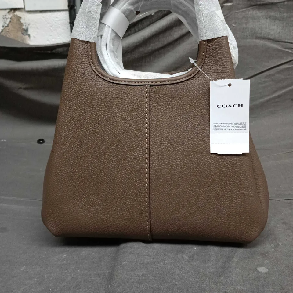 COACH  BROWN PEBBLED LEATHER HANDBAG