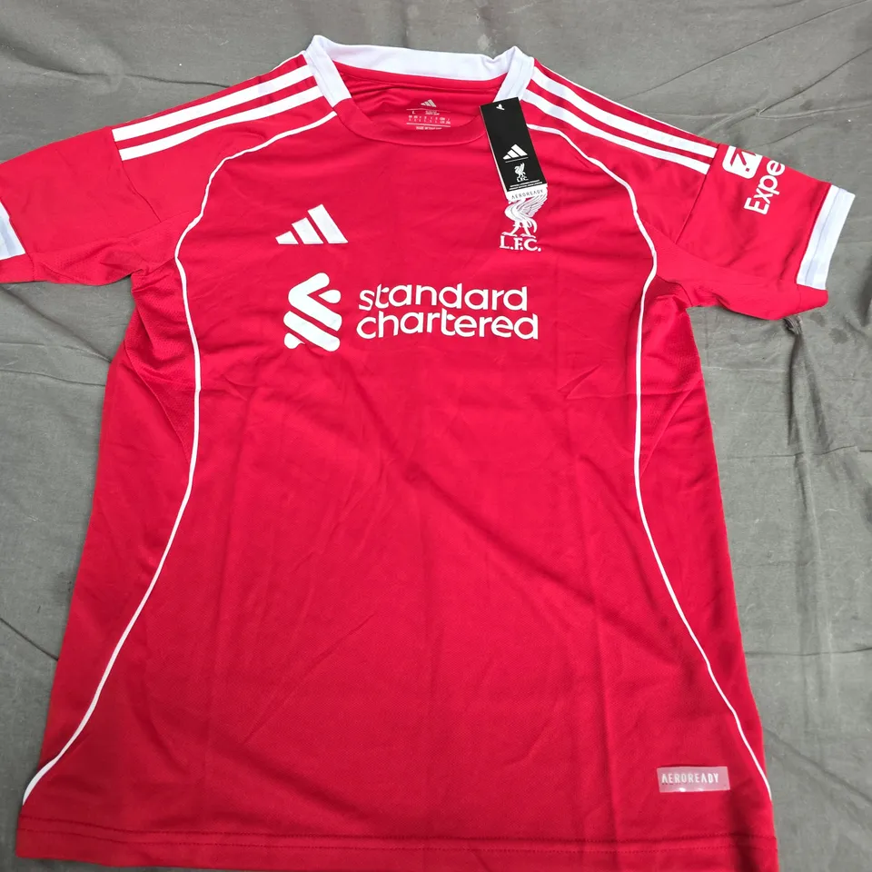 LIVERPOOL FC HOME SHIRT – RED ADIDAS, LFC CREST, STANDARD CHARTERED SPONSOR, AEROREADY, UK SIZE L (MEN)