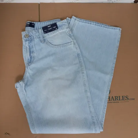 HOLLISTER LOW RISE BAGGY JEANS IN LIGHT BLUE DENIM SIZE W27