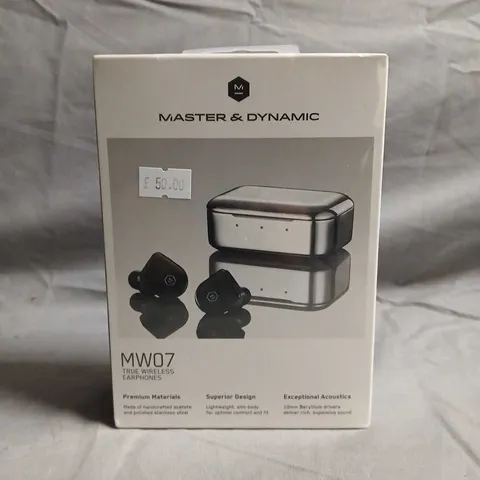 MASTER & DYNAMIC MW07 TRUE WIRELESS EARPHONES - BOXED AND SEALED 