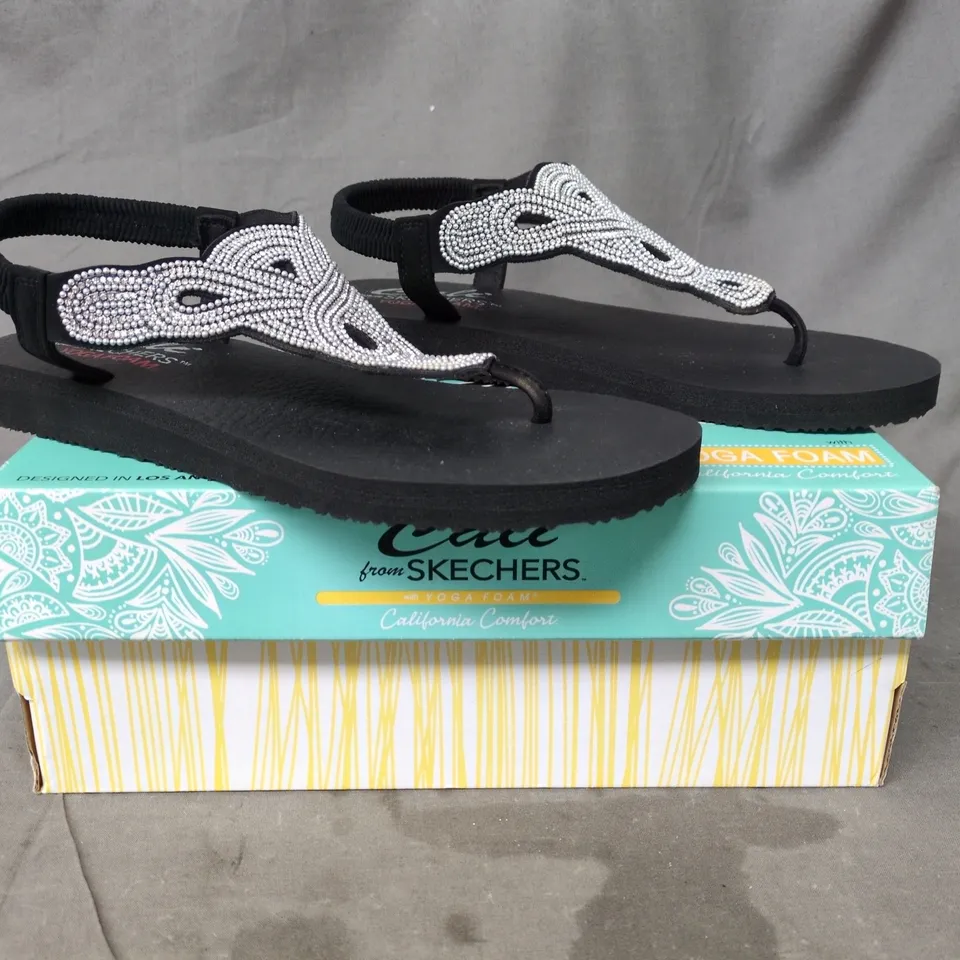 CALI FROM SKECHERS PEARL THONG SANDALS - BLACK - SIZE 7