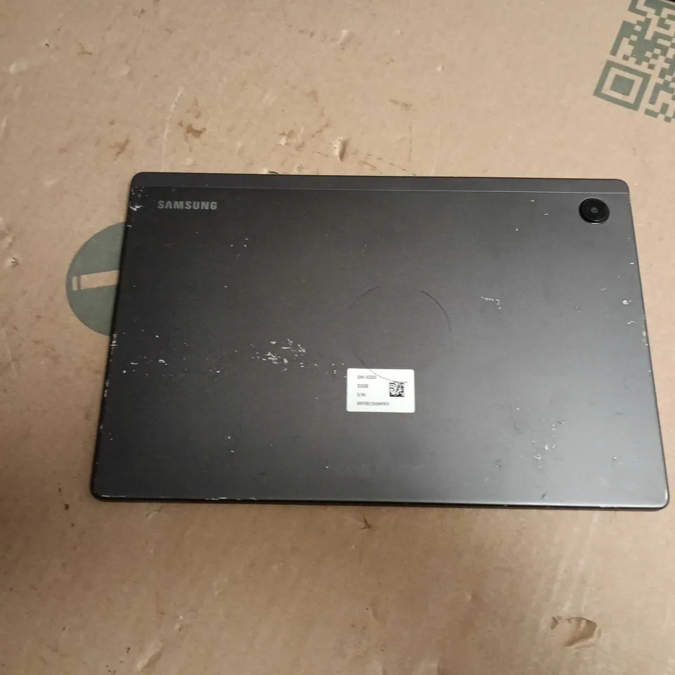 SAMSUNG SM-X200 TABLET 32GB (BLACK) - UNBOXED 