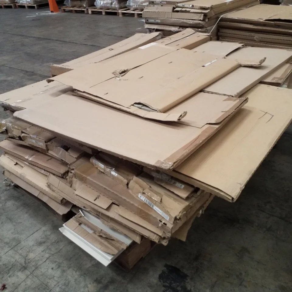 PALLET CONTAINING ASSORTED DRAWER DOORS & PARTS