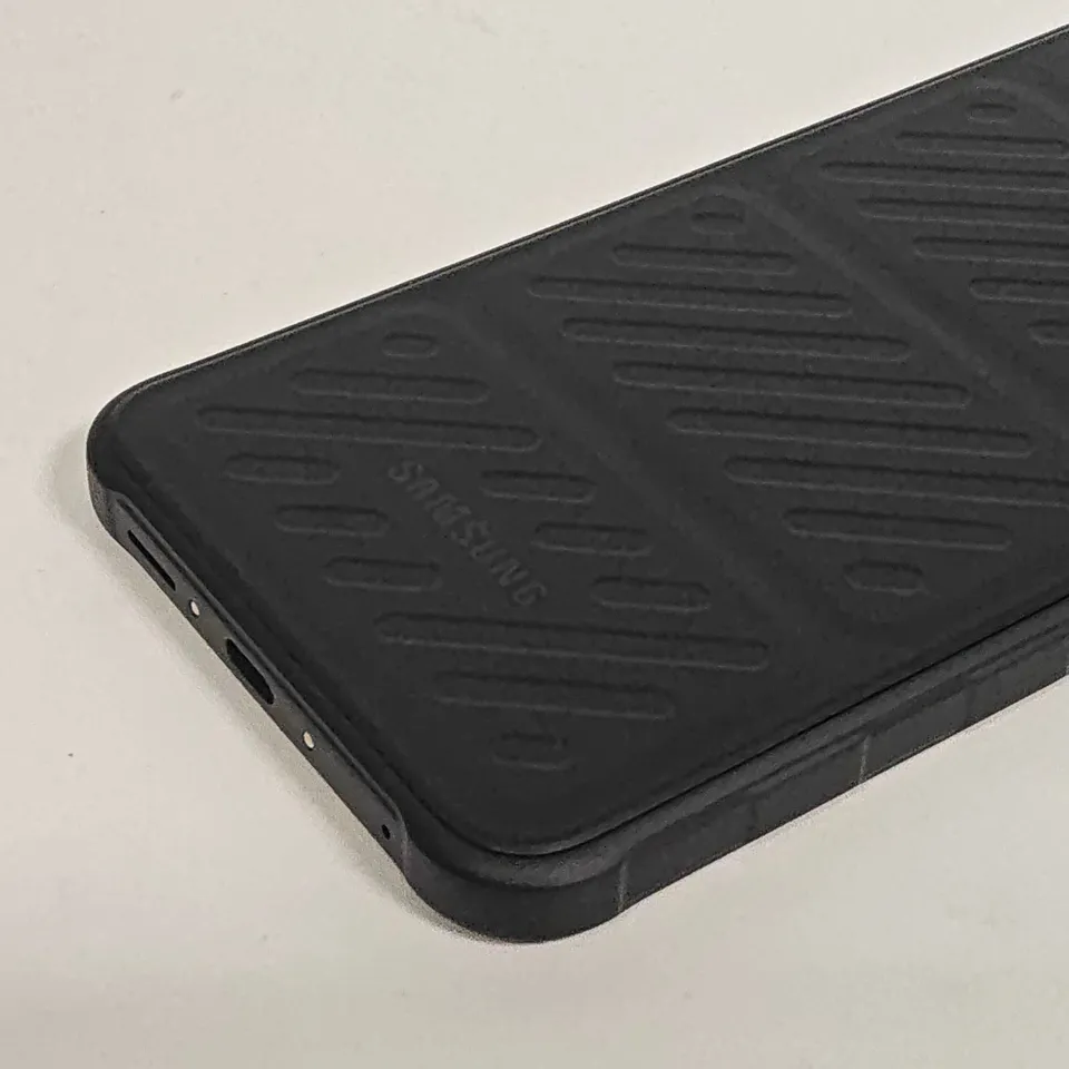 UNBOXED SAMSUNG GALAXY XCOVER 7 IN BLACK