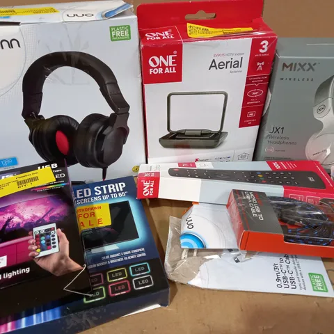 LOT OF APPROX. 10 ITEMS TO INCLUDE MIXX JX1 WIRELESS HEADPHONES, ONE FOR ALL SV9015 HDTV INDOOR AERIAL ANTENNA, BLACKWEB MICRO USB TO USB-A CABLE, ETC.