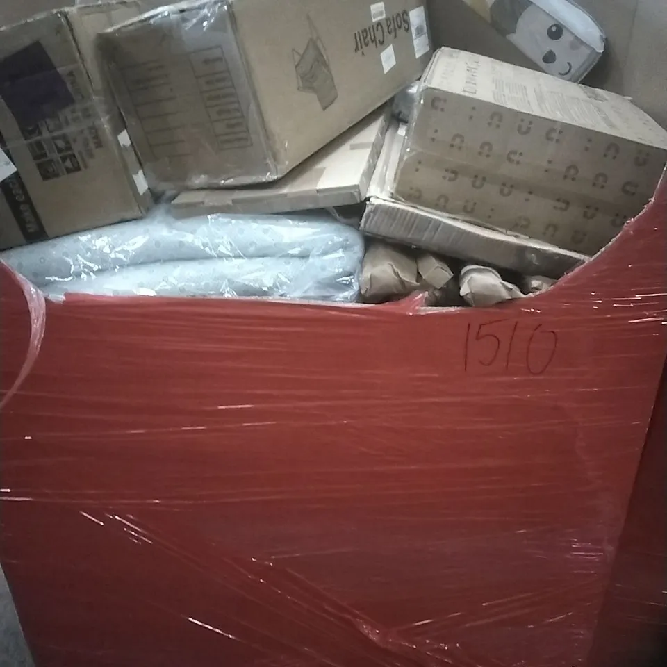 PALLET OF ASSORTED HOUSEHOLD GOODS AND PRODUCTS TO INCLUDE; SOFA CHAIR, PLAYMAT, DOG TOY, BOXED FURNITURE ETC