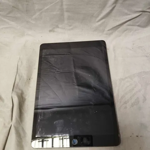 APPLE IPAD TABLET - A2604