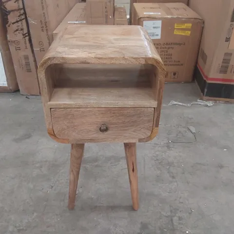 DESIGNER WOODEN 1-DRAWER BEDSIDE TABLE