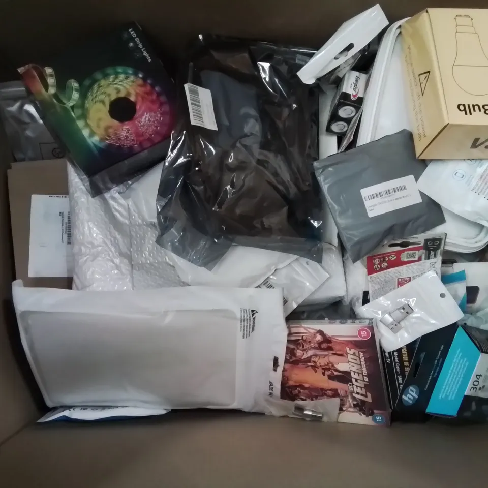 BOX CONTAINING LARGE AMOUNT OF BOXED ELECTRICAL ITEMS TO INCLUDE: STUNTROLL RC CARS, LED STRIP LIGHTS, HEADPHONES, CHARGERS ETC.