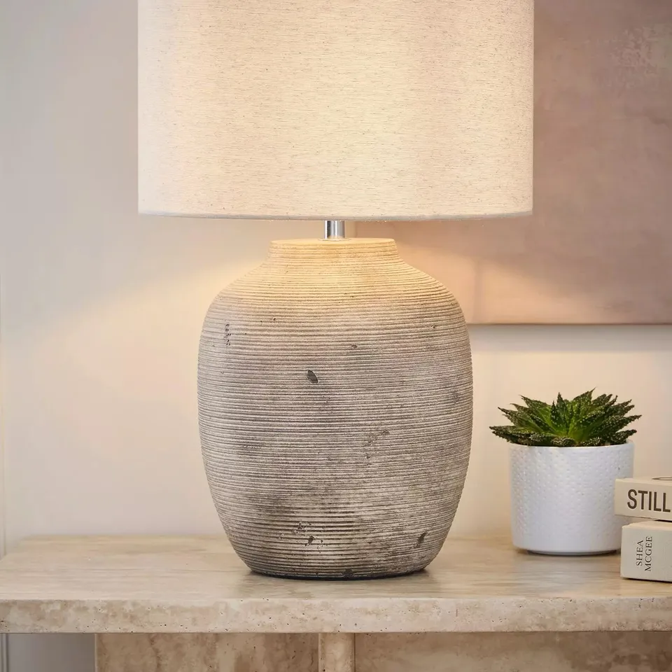 WORN CONCRETE CERAMIC TABLE LAMP 