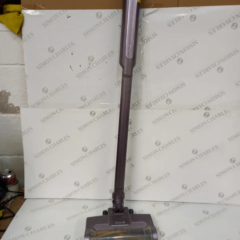 SHARK WANDVAC LIGHTWEIGHT CORDLESS HANDHELD VACUUM CLEANER - COLLECTION ONLY