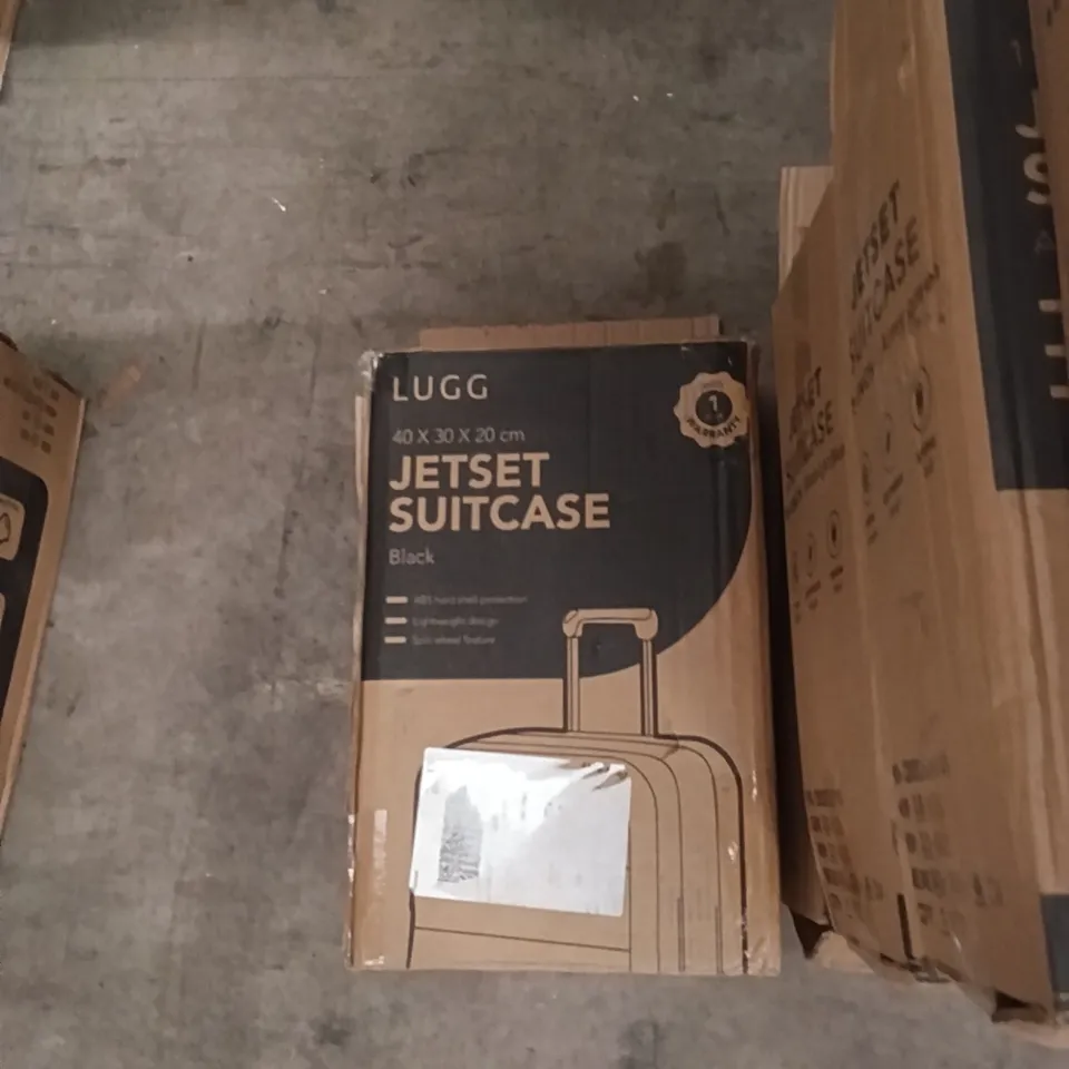 BOXED LUGG TRAVEL SUITCASE
