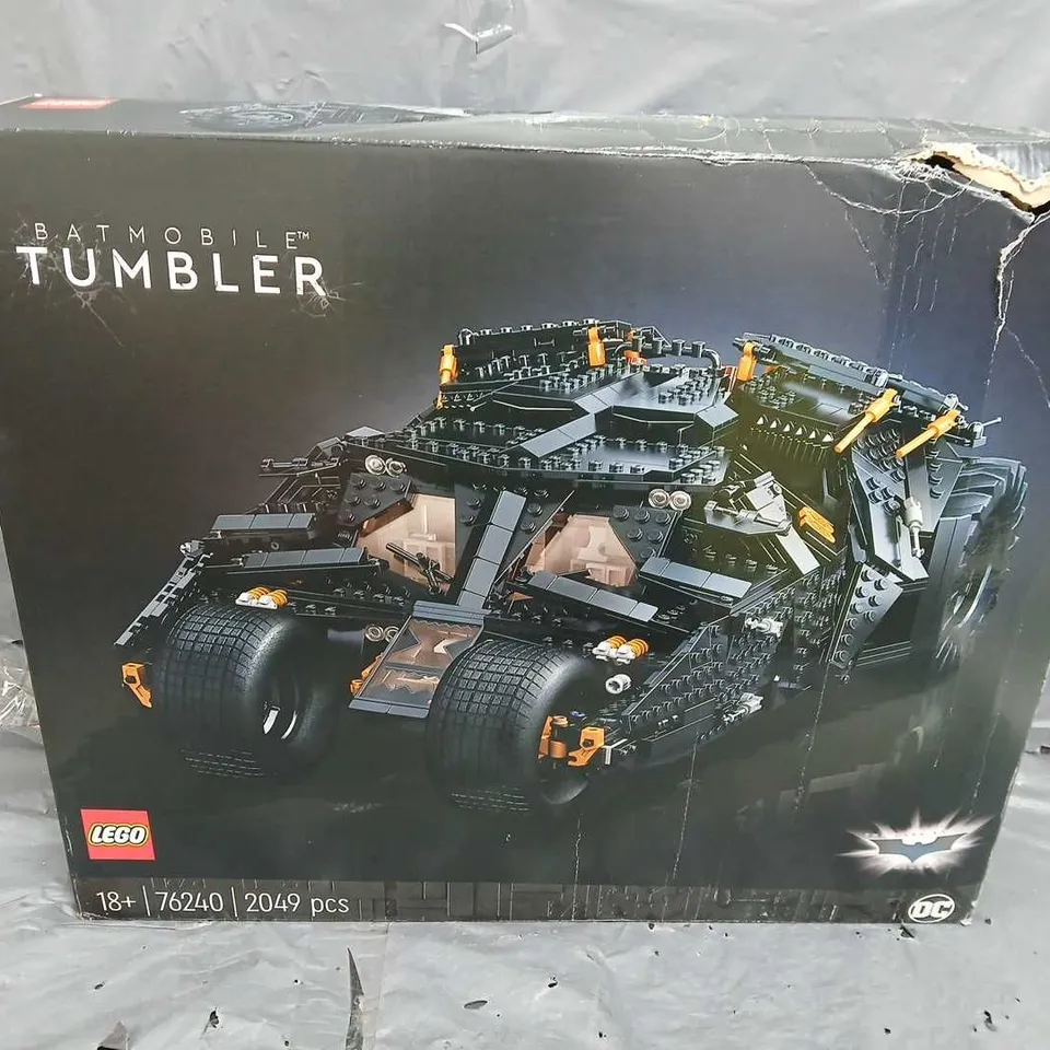 BOXED LEGO 76240 BATMAN THE DARK KNIGHT TRILOGY BATMOBILE TUMBLER 76240 RRP £229.99