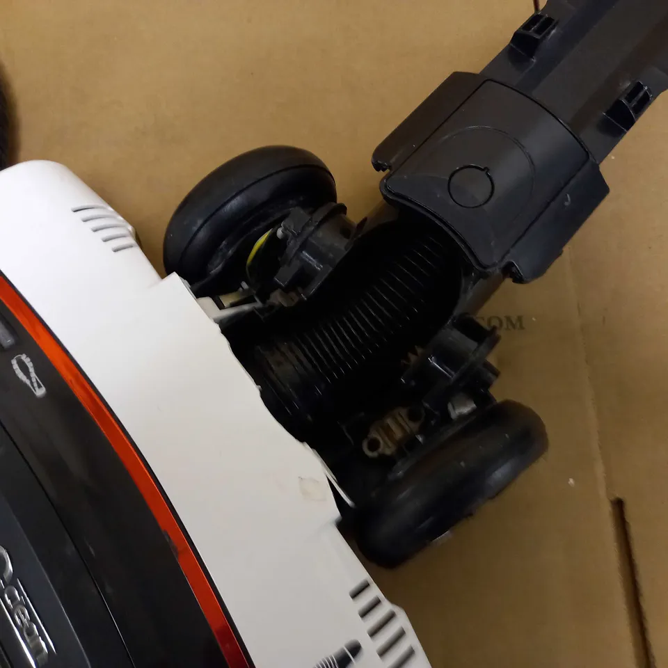 SHARK CORDED UPRIGHT VACUUM CLEANER 