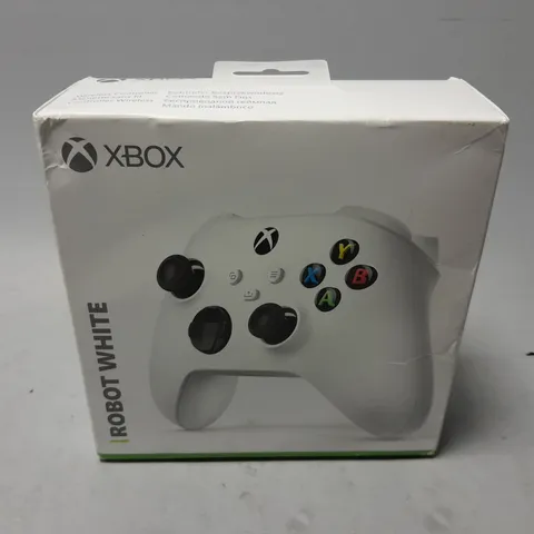 BOXED XBOX CONTROLLER IN WHITE